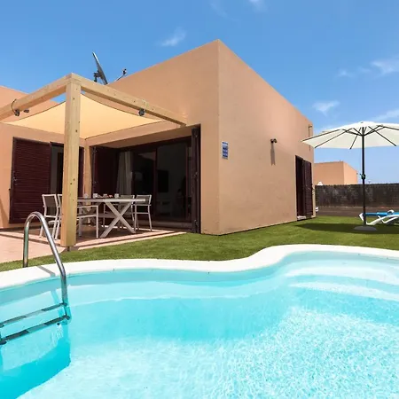 Home2book Stunning Aloha Beach, Private Pool Villa *