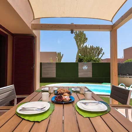Home2book Stunning Aloha Beach, Private Pool * Lajares